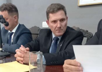 Bouvier: “Nos reclaman más de 250 millones de deuda aparte de los 280 millones que figuraban en el acta de traspaso” (video)