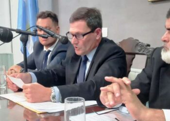 Bouvier: “No pudimos obtener una ayuda de 100 millones de Nación porque la Municipalidad tiene un juicio por no haber rendido un subsidio”