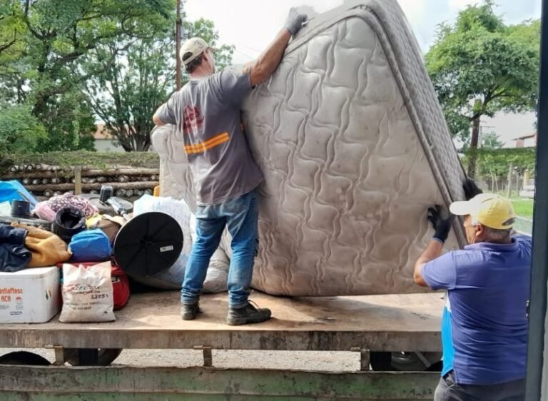 Los evacuados volvieron a sus hogares después de las inundaciones