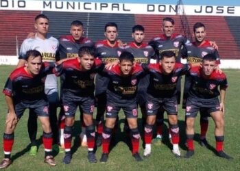 Copa de Clubes: digna despedida de Villa Sanguinetti