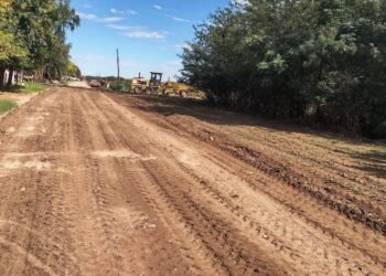 Trabajos para mejorar calles de tierra