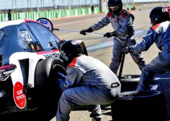 TC: arranca la carrera que se puede ganar o perder en boxes