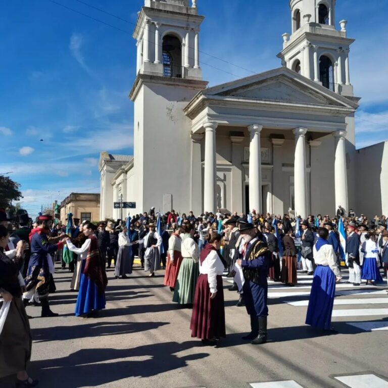 Brillante acto del Día de la Patria en Arrecifes