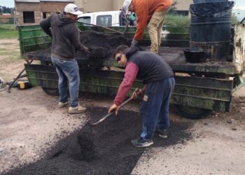 Siguen los bacheos en Arrecifes