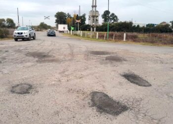 Siguen los arreglos de calles y de caminos rurales