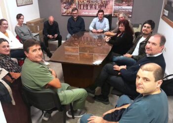 Bouvier se reunió con el gremio bonaerense de Profesionales de la Salud