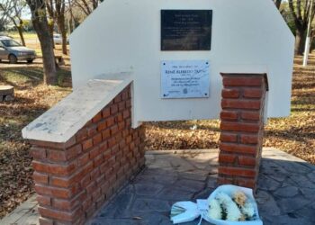 Acto por el aniversario del nacimiento del cabo Papini