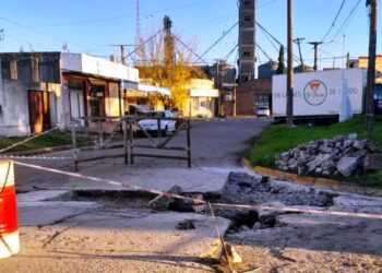 Reparación de calle hundida en barrio Palermo