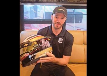 VIDEO. Casco para Indianápolis en homenaje a Alberto Canapino