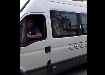 Se reanudó el servicio de transporte de estudiantes a la UTN