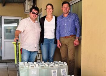 EDEN donó 400 litros de alcohol al Hospital Santa Francisca