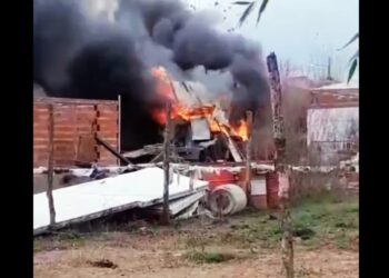 VIDEO. Se incendió una vivienda en Santa Teresita
