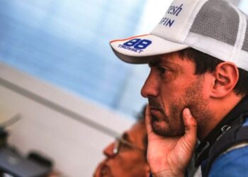 Niki Trosset deja el Mustang y busca nuevo equipo