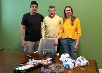La Municipalidad recibió una donación de elementos deportivos