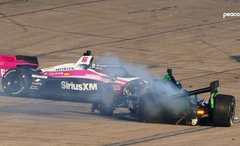 VIDEO. Canapino: orinado por una familia de elefantes y sus parientes lejanos