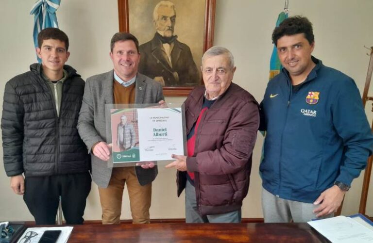 Reconocimiento a Daniel Alberti
