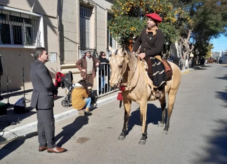 Imágenes del frío acto del Día de la Independencia