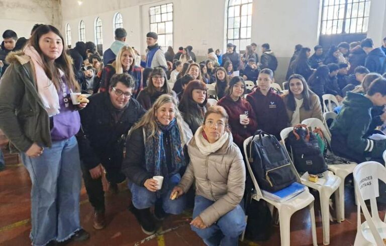 Arrecifeños participaron del encuentro “Voces Adolescentes”
