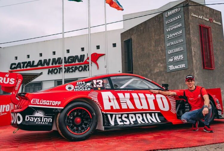 JUANTO CATALÁN MAGNI HACE DEBUTAR A SU MUSTANG