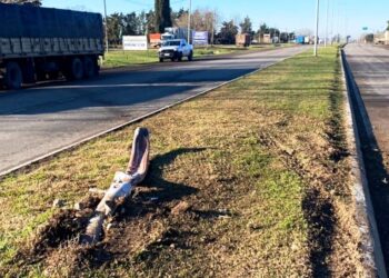 Chofer de camión se durmió y pudo ocurrir una tragedia