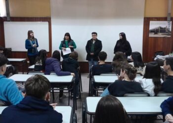 Charla sobre violencia de género en la Secundaria 2