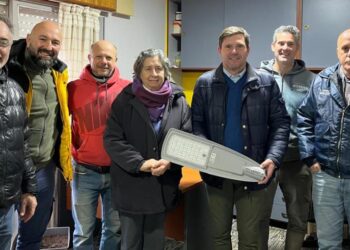 La Municipalidad entregó 20 luces LED a la Cooperativa de Viña