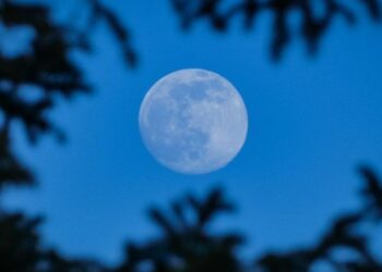 Hoy se verá la Superluna Azul, ¿cómo afecta a cada signo?