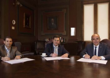 Bouvier firmó acuerdos con la Universidad Nacional de La Plata