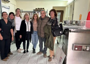 Donación del Arrecifes Automóvil Club al Hospital Municipal