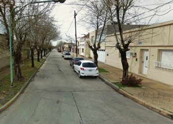 Roban en una casa con una mujer y sus hijas dentro