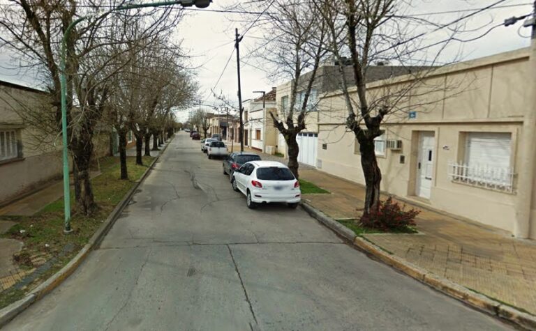 Roban en una casa con una mujer y sus hijas dentro