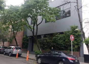 Evacúan oficinas por amenazas de bomba