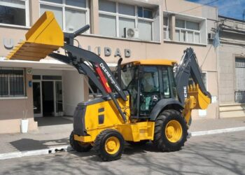 Nueva retoexcavadora para la Municipalidad de Arrecifes