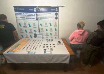 Policía de San Nicolás allanó otros dos puntos de venta de drogas en Arrecifes y detuvo a una mujer