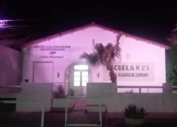 En Todd también iluminaron de rosa