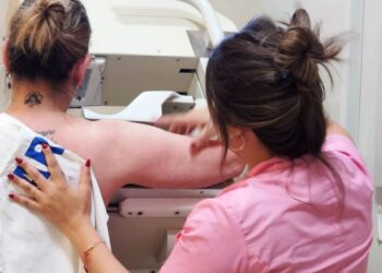 Más de 40 estudios gratuitos a mujeres en prevención del cáncer de mama