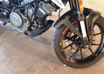 Paran una moto y era robada en el Conurbano