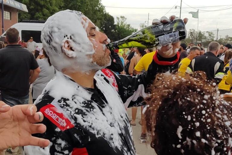 Peluzza metió una docena en su bolsa de éxitos