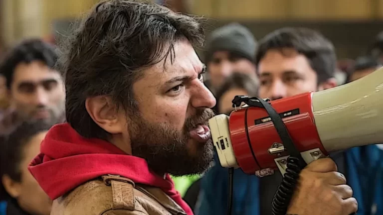 Marcha en Comodoro Py en rechazo a una posible condena a Cristina