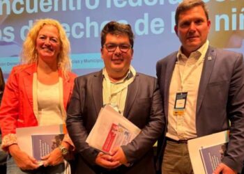 Bouvier participó del Encuentro Federal por los Derechos de los Niños