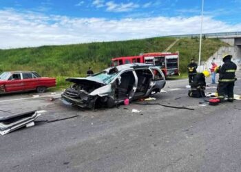 Violento choque en la autopista 8