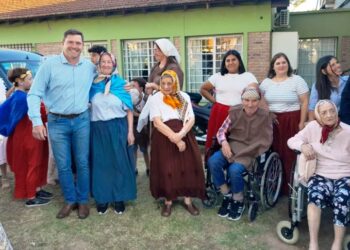Pesebre Viviente en el Hogar de Ancianos