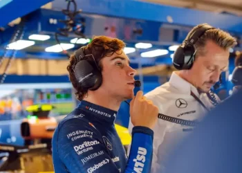 Colapinto larga desde el fondo la última carrera del año