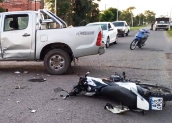 Joven herida por un choque en moto