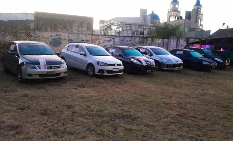 Secuestro de autos y motos en controles de tránsito