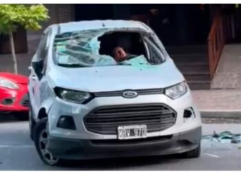 Insólito: chocó, volcó y se quedó dormido