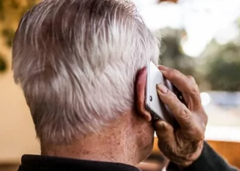 Le robaron dinero engañándolo por teléfono