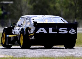 Otra pole de Alberti pero no larga adelante en la final