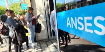 Aumentan las asignaciones universales y familiares