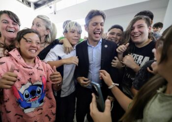 La visita de Kicillof a Pérez Millán mostró la interna peronista